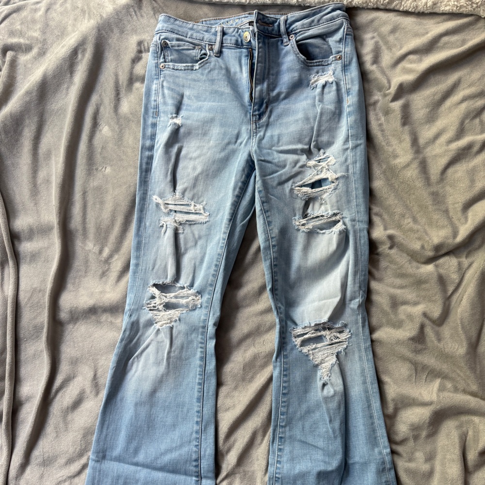 American Eagle Boot Cut / Skater Ripped Jeans